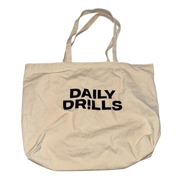Daily Drills Cream Canvas Tote rare New never used - Picture 3 of 5